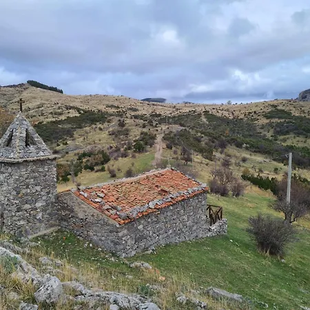 La Perla Del Dolcedorme Bed and Breakfast