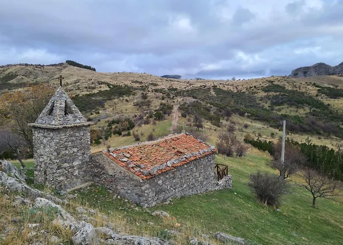 La Perla Del Dolcedorme Oda ve Kahvaltı