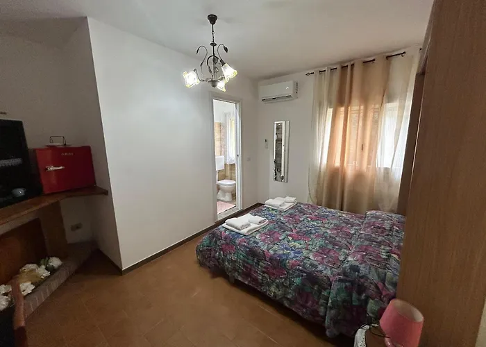 La Perla Del Dolcedorme Oda ve Kahvaltı